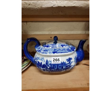 REPRODUCTION BLUE AND WHITE TEAPOT