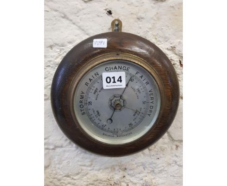 ANTIQUE ROUND WALL BAROMETER 