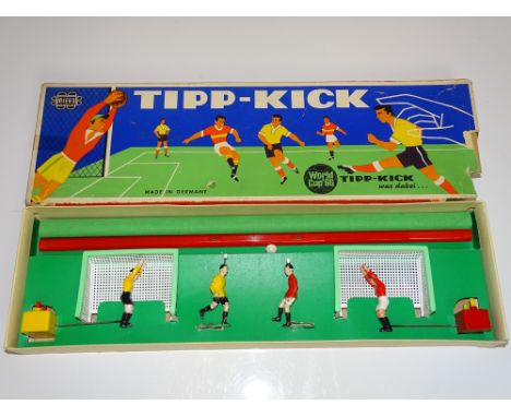 An interesting World Cup 1966 Game by TIPP-KICK - A German company - in the Subbuteo style but with operating players - appea