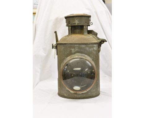 Railwayana - GWR Great Western Railway - Level crossing gate lamp or signal lamp, faintly marked to upper "G.W.R. READING", o