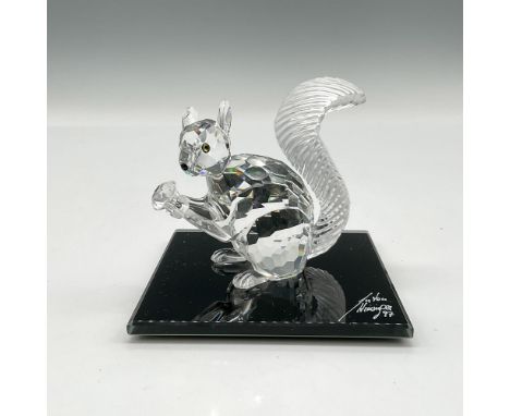 This limited edition SCS squirrel was issued to celebrate the 10th anniversary of the Swarovski Crystal Society. The squirrel