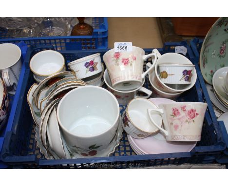 A quantity of Royal Worcester 'Evesham' ware including ramekins, quiche dish etc together with five Portmeirion Filigree Rose