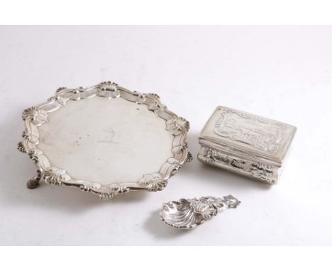 A 19TH CENTURY DUTCH RECTANGULAR SNUFF BOX with stamped decoration, a late 20th century cast caddy spoon, the stem modelled a