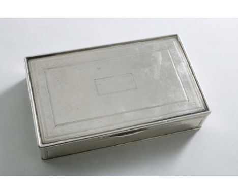 A MID 19TH CENTURY PORTUGUESE SNUFF BOX of plain rectangular form with moulded wire borders and light engine-turning, gilt in