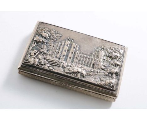 A WILLIAM IV "CASTLETOP" SNUFF BOX rectangular with a view of Kenilworth Castle in relief on the cover, engine-turned sides &