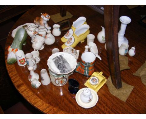 Various collectable ceramic ware, crested and other