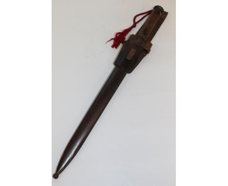 Hungarian M1935 Mannlicher bayonet, complete with original leather frog and scabbard. Serial no. A-15199. Blade L34cm.