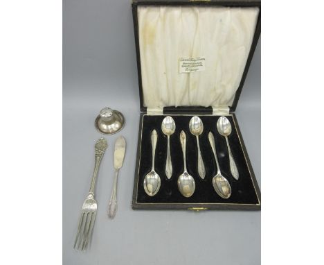 Cased set of six 20thc silver teaspoons in Irish pointed old English pattern By C W Fletcher &amp; Son Ltd, Sheffield 1946, e