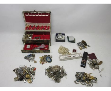 Large collection of vintage and modern costume jewellery including cufflinks and brooches