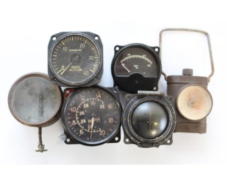Speedometer Mk 1XD cockpit dial. Temperature gauge (Celsius). Radio Altitude in Hundred feet. Type DO 39, Number 52961.(USAAF