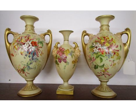 Royal Worcester vase garniture - Circa late 19C