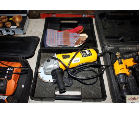 A Bavaria angle grinder in case together with a pair of gloves, as new