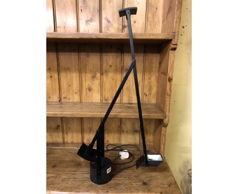 BLACK MODERN ADJUSTABLE DESK LAMP
