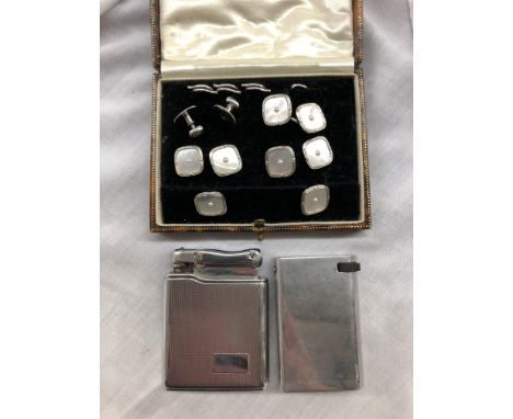 DORRICK CIGARETTE LIGHTER, CALIBRO CIGARETTE LIGHTER AND A CASED SET OF 9CT WHITE GOLD AND MOTHER OF PEARL CUFFLINKS AND STUD