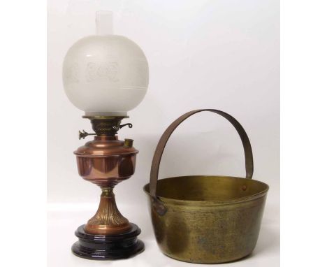 Victorian copper oil lamp & brass jam kettle Condition report: see terms and conditions