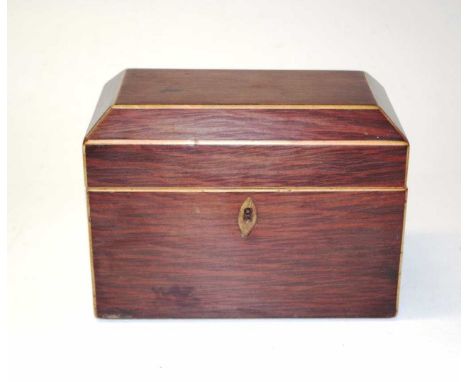 Late Georgian Australian casuarina caddy edged in boxwood. Circa 1820. Approximate dimensions: 18.5cm L x 10.5cm W x 13.5cm H
