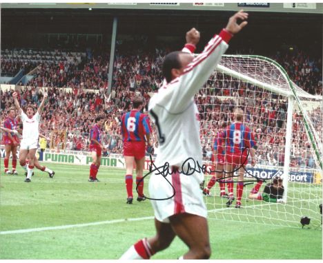 Danny Wallace Signed 10x8 Photo Former English Footballer Playing For Manchester United. Good condition. All autographs come 
