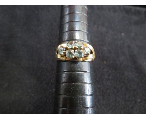 18ct Gold green stone ring Size O