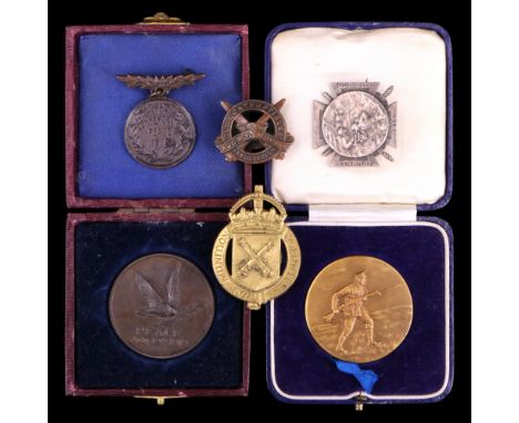 A John Dickinson &amp; Son Great War tribute medallion together with a 1933 Borough of Wandsworth bayonet fencing trophy meda