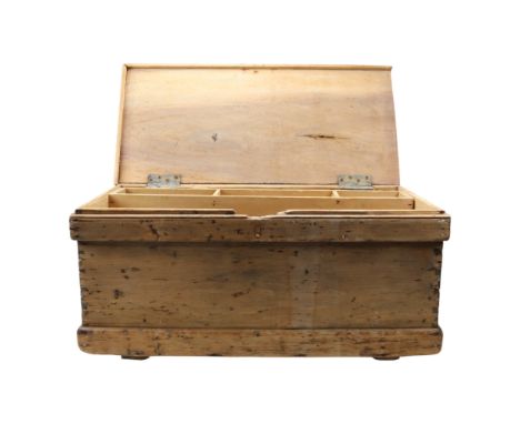A vintage carpenter's pine tool chest, 78 x 37 x 35 cm