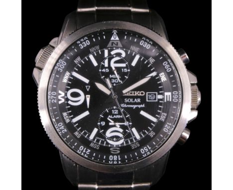 A Seiko Solar alarm chronograph compass wristwatch, model V172-0AD0, having a solar-powered quartz movement and stainless ste