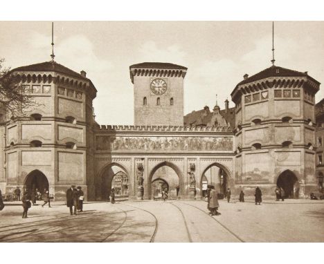 München.: Altes Rathaus. Kolor. Radierung v. Otto Ferdinand Probst. 1899. Ca. 37 x 30,5 cm. Betitelt u.sign.  ╔Dabei:╗Isartor