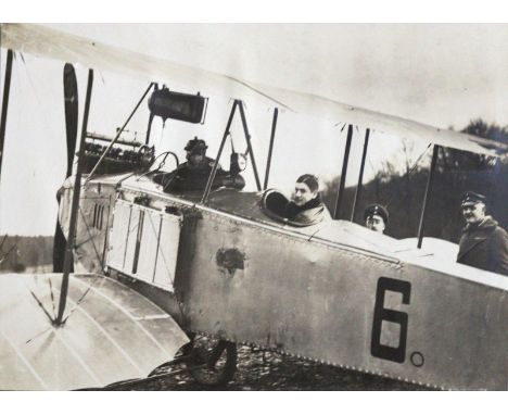 Vier Alben: mit zus. ca. 900 eingeklebten Photos in versch. Formaten (darunter Kaufphotos), Türkei ca. 1915/16. Qu.Fol. Lwdbd