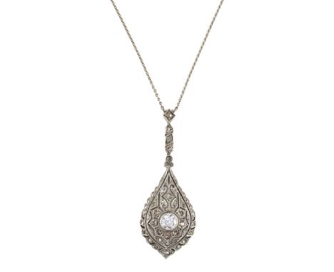 Art Déco Collier: mit 0,2 ct Wesselton Diamantrose. Gest. 18k. Wohl deutsch um 1930. Tropfenförmig. Umlaufend kl. Diarosen. K