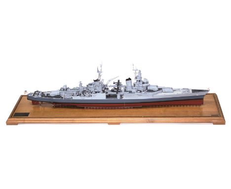 Fine Art Models: Modellschiff der USS Indianapolis. Gestaltet von Fine Art Models im Jahr 2001 in einer limitierten Auflage v