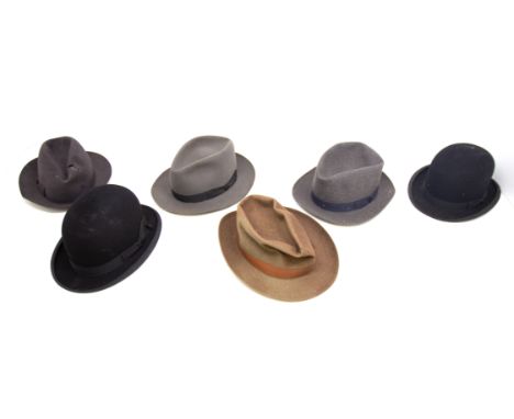 Two vintage boxed bowler hats and four vintage trilby hats ( two boxed)