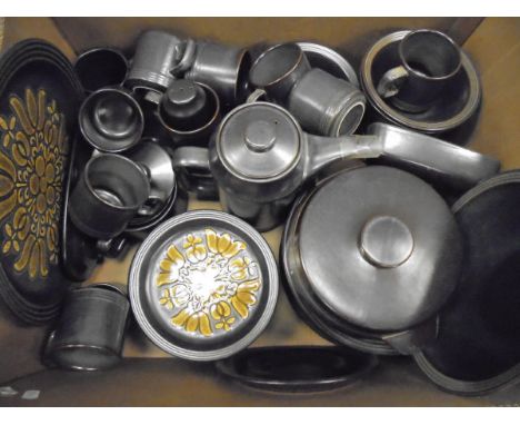 A Sulukastone oven safe detergent proof dinner and tea service