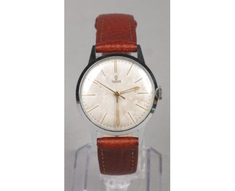 A gentleman's stainless steel Tudor manual wristwatch. With centre seconds and satin dial having applied baton markers, 32mm 