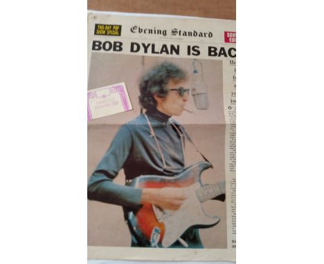 POP MUSIC, Isle of Wight Festival selection, inc. on site newspaper, Evening Standard (with Dylan to cover); anon. passout ti