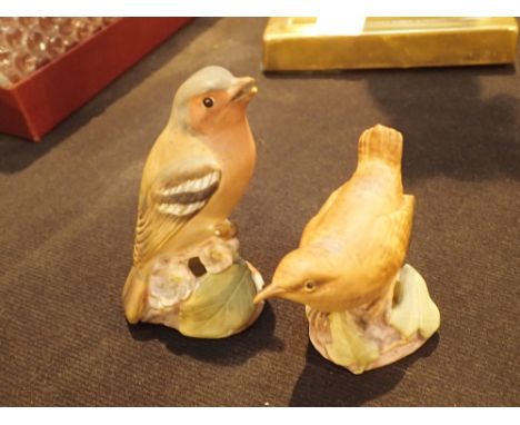 Royal Worcester wren and chaffinch CONDITION REPORT: Wren good, chaffinch has chip to base