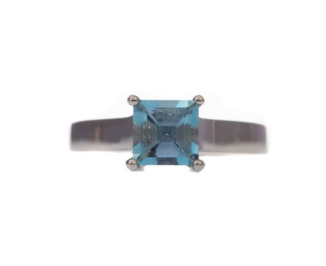 AQUAMARINE RING, set with a step cut aquamarine of approximately 1.29 carats, in platinum, size L 1/2, 5.9g