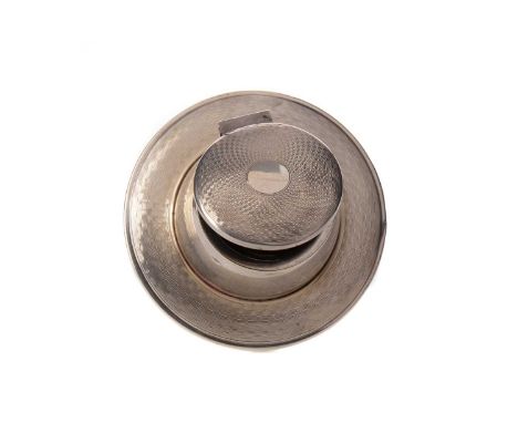 GEORGE V ART DECO CAPSTAN-TYPE INK WELL,maker Charles S Green &amp; Co, Birmingham 1927, with engine turned decoration and va