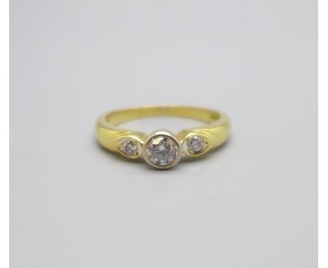 An 18ct yellow gold and diamond ring, 0.33ct diamond weight, 4.3g, N 