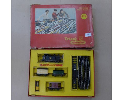 A Tri-ang R3.R Electric Model Railway 