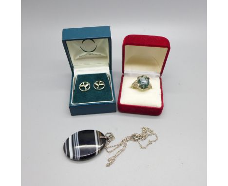 Ola Gorie silver earrings, a Scottish silver moss agate ring, Q, and a silver mounted banded agate pendant and chain 