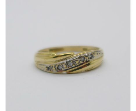 A 9ct gold, five stone diamond ring, 1.5g, K 