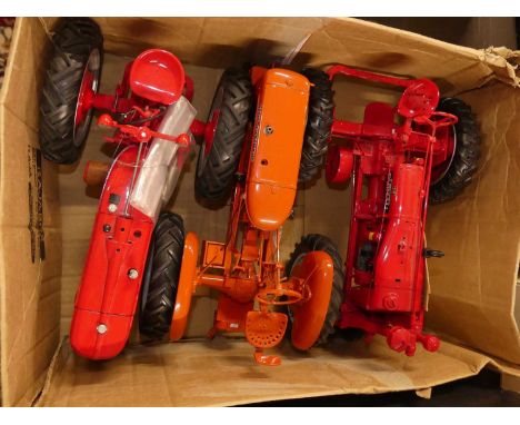 A Franklin Mint group of three loose farming diecast models, to include Deering F20, Allis Chalmers WC tractor etc