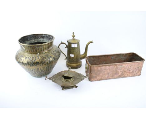 A collection of assorted vintage copper and brassware. Including a rectangular copper planter with lion mask handles, an Aest