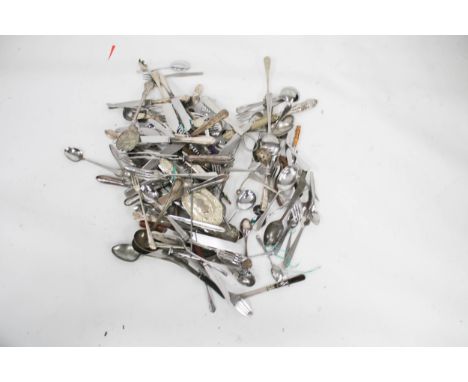 A quantity of assorted vintage flatware.