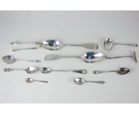 A pair of Victorian silver fiddle pattern dessert spoons, maker Charles T Maine, London 1899, together with a silver christen