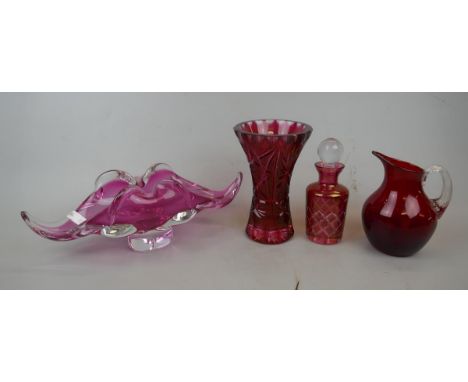 4 pieces of decorative glass ruby etc 