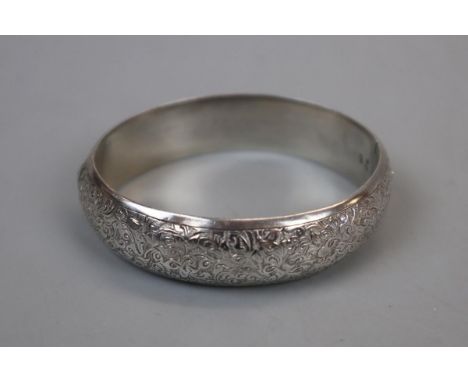 Heavy silver bangle 