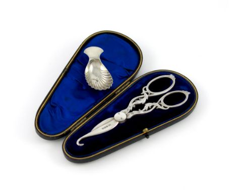A pair of silver grape scissors, by The Harrison Brothers, Sheffield 1911, engraved and pierced handles, the end with hook, i