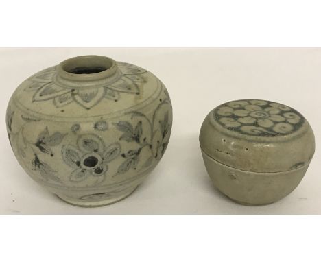 2 pieces of Vietnamese 15th century Hoi An shipwreck ceramics.  A small circular lidded trinket pot with hand painted detail 