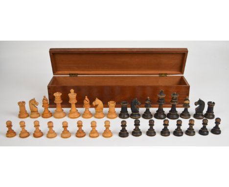 Staunton style boxwood chess set, height of King 8cm.