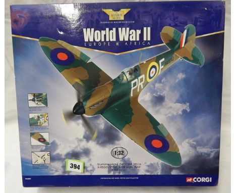 CORGI : BOXED 1:32 SPITFIRE X4590 AA 3901 LARGE MODEL